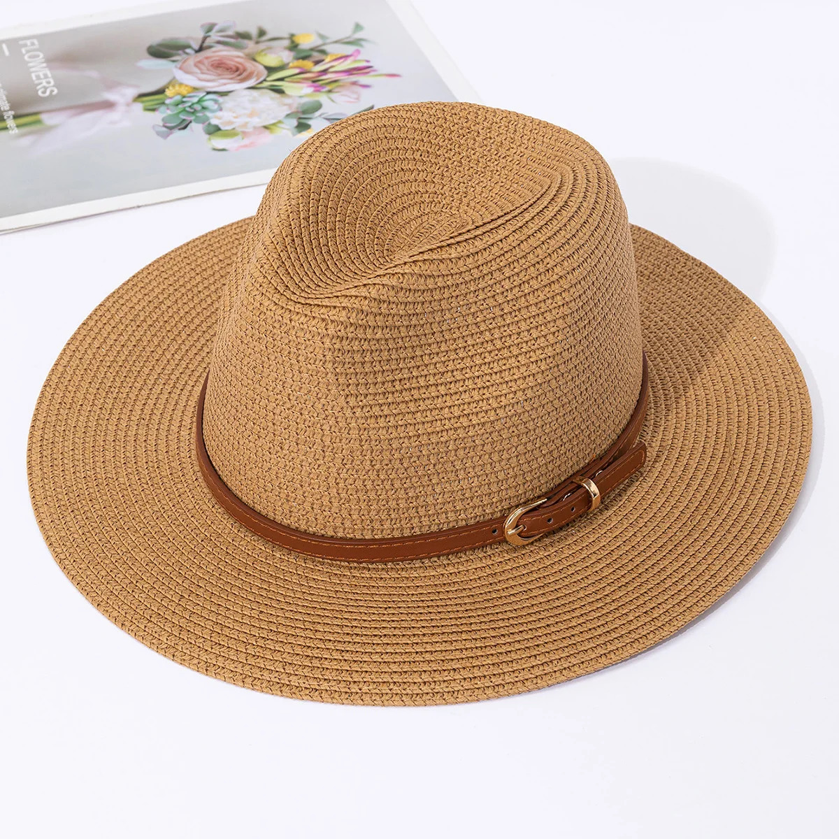 Panama straw hat female jazz top hat men and womens spring and summer straw woven fashionable sun protection and sunshade hat 250227
