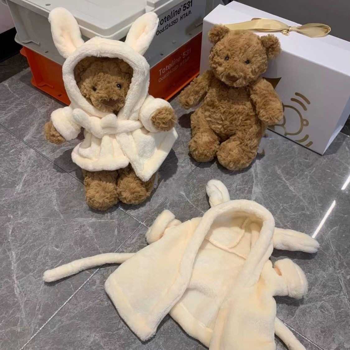 New Bathrobe Cute Barcelona Plush Toy Soothing Bear Doll JC Same Style XJ260303