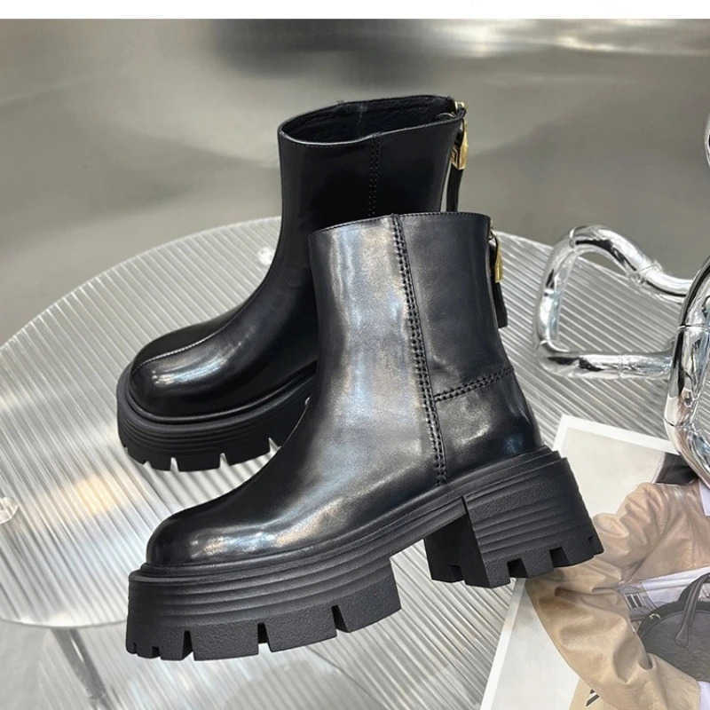 2023 Autumn/Winter New Casual Korean Edition Thick Sole Thick Heel Short Tube Fion High Heel Leather Boots Z250304