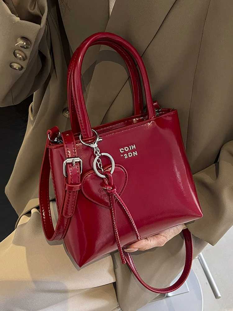 Red Bridal Wedding Bag Water Bucket Bag 2025 New Small and Medium Luxury Fashion Handbag Texture Single Shoulder Crossbody Bag Z250303