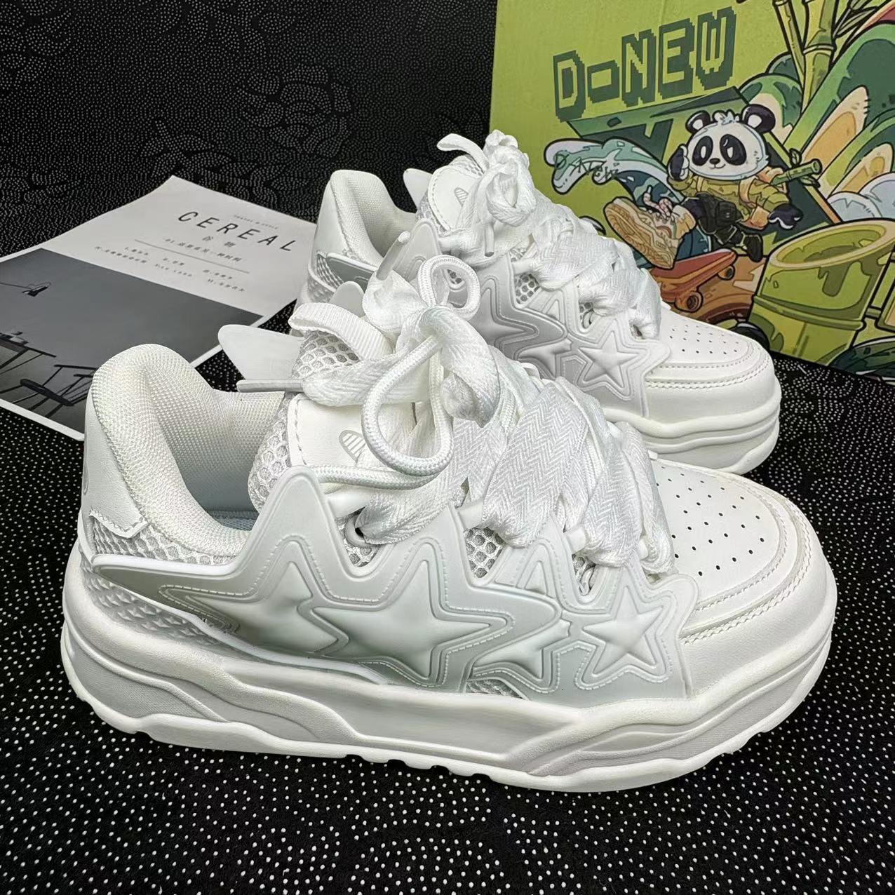 2025 Men's New European And American Popular Outdoor Multi Functional Designer Shoes Thick Soled Height Raising Sports Stars Casual White Shoes