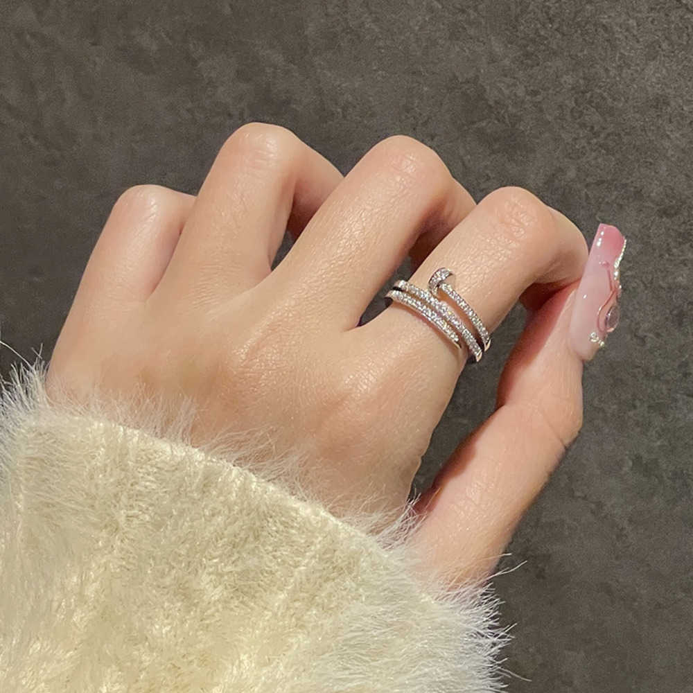 Couple Rings Sparkling Diamond Full Diamond Zircon Line Nail Combination Stacked Ring for Female Niche Design Ring Internet Celebrity High End H25303