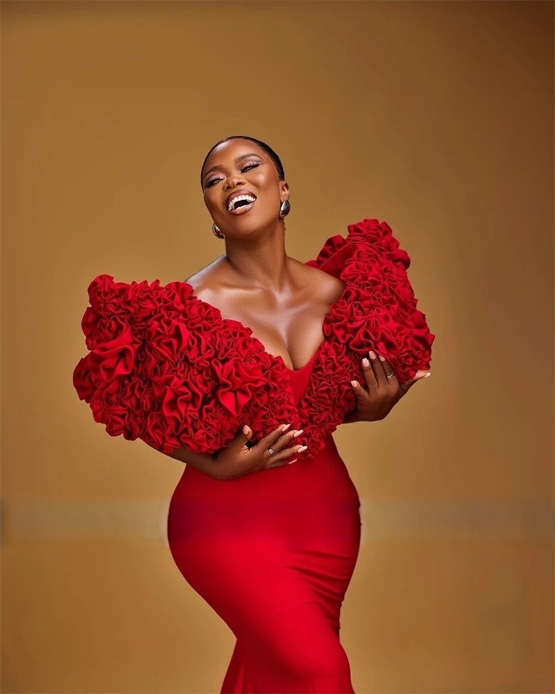 Aso Ebi African Red Mermaid Prom Dresses Ruched V-Neck Short Sleeves Long Satin Evening Gowns 2025 Chic Pageant Special Occasion Dress