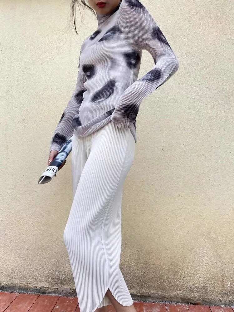 Miyake Pleated Sexy Lip Print High Neck T-Shirt Women 2024 Summer New Short Long Sleeve Jumper Designer Fashion Top