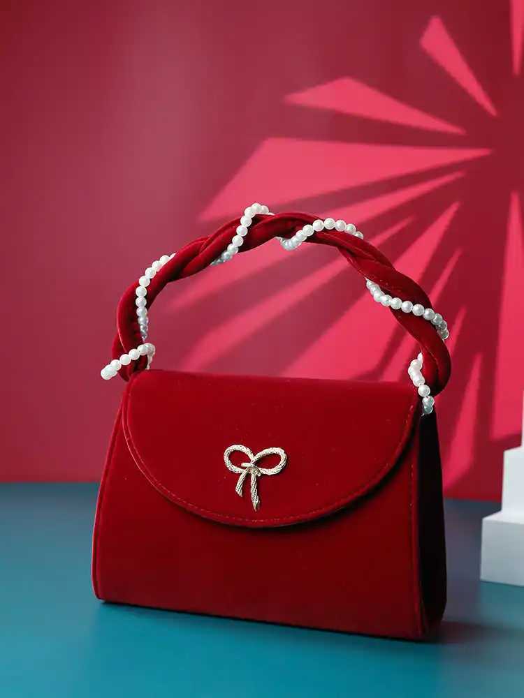 High-grade Red Womens Small Square Bags New Versatile Vintage Temperament Shoulder Crossbody Bags Elegant Brides Handbags Z250303