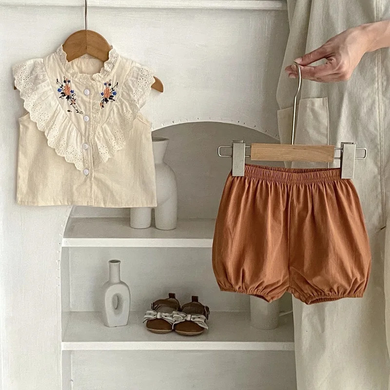INS Summer Baby Girl Clothes Set 0-3Years Cute born Kids Sleeveless Lace Embroidery Vest TopsShorts Bottom 2PCS Outfits Suit 250304