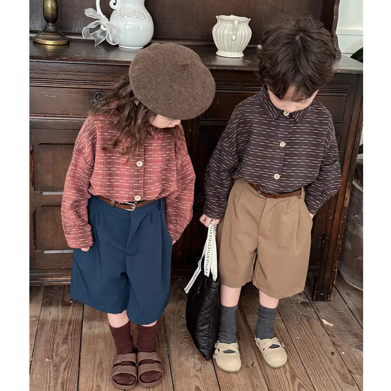 Childrens shorts solid color fashionable childrens boys summer formal close-up baby girl pants cute children 1 to 8 years old 250304