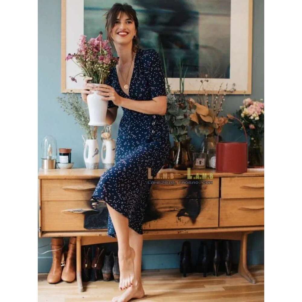 Women French Ral Summer New Slim Mid-Length Ladies V-Neck Dress
