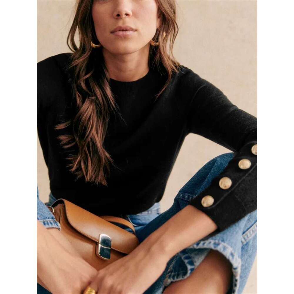 Slim Knit Bottoming Sweater Women Solid Color Cuffs Buttons O-Neck Long Sleeve Female All-Match Pullover
