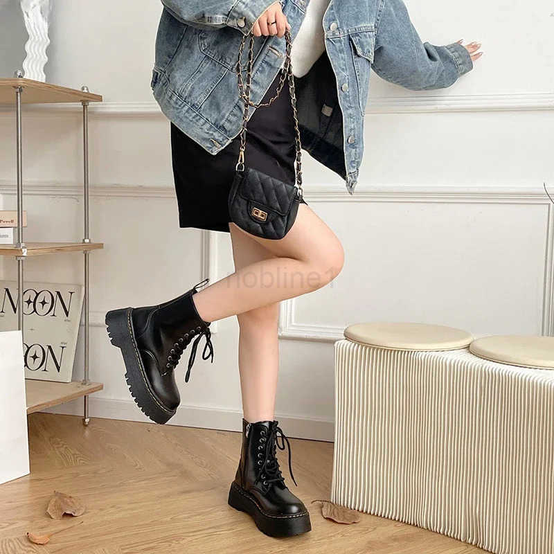 Minimalist Lace-up Cbat Wen Boots 5Cm Chunky Heel Platform Wen Boots British Style Thick Sole Increase Height Casual Boots Z250304