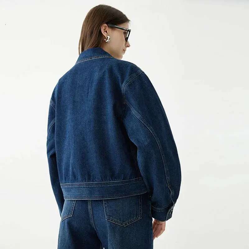 Liu Wen's TOT Short Loose Denim Jacket, Casual Slimming, Versatile And Stylish