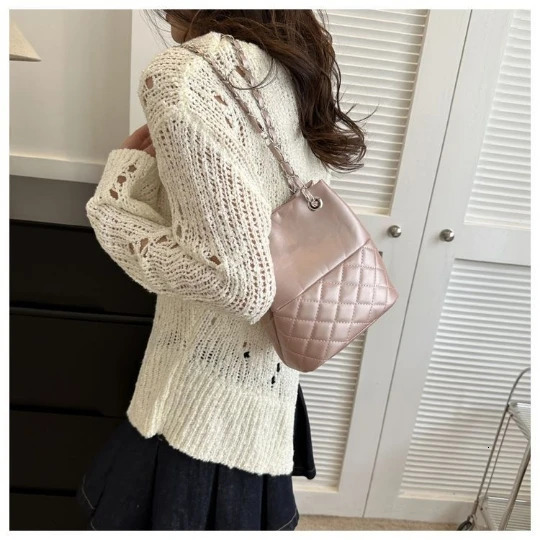 Black Chain Trend Woman Messenger Shoulder OL Bags PU PVC Leather Women Lady Shining Handbag Purses Small Bags 250228