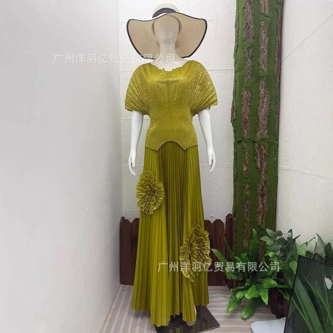 2025 New Miyake Pleated Heavy Industry Disc Wer Pendulum Skirt Set Fashion Design Temperament Womens Two Peice Sets Clothing