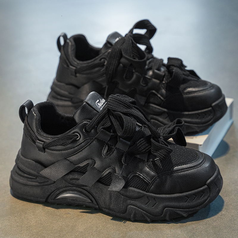 New Designer 2025 Original Fashion Hot Selling Breathable Sports Men s Shoes Korean Version Thick Soled White Shoes Multifunctional Outdoor Casual Sho
