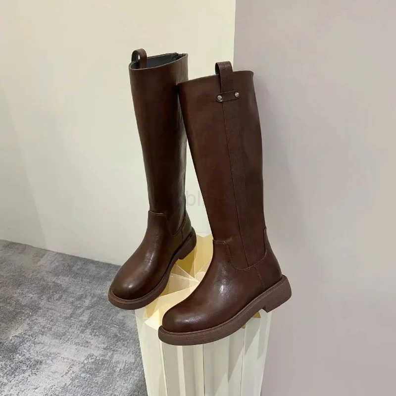 2024 Hot S Ladies Shoes Modern Wens Boots Classics Knee-High Boots Wen Sewing Round Toe Back Zip Low Heel Shoes Wen Z250304