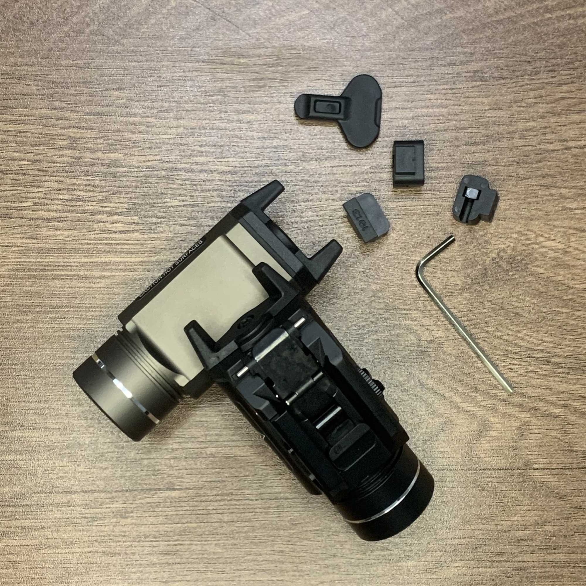 TL-R1 TR1 Pistol Lamp Flashlight White Weapon Light Metal D Strobe Flashlight 800 Lumens Weapon Steam LightXJ250303