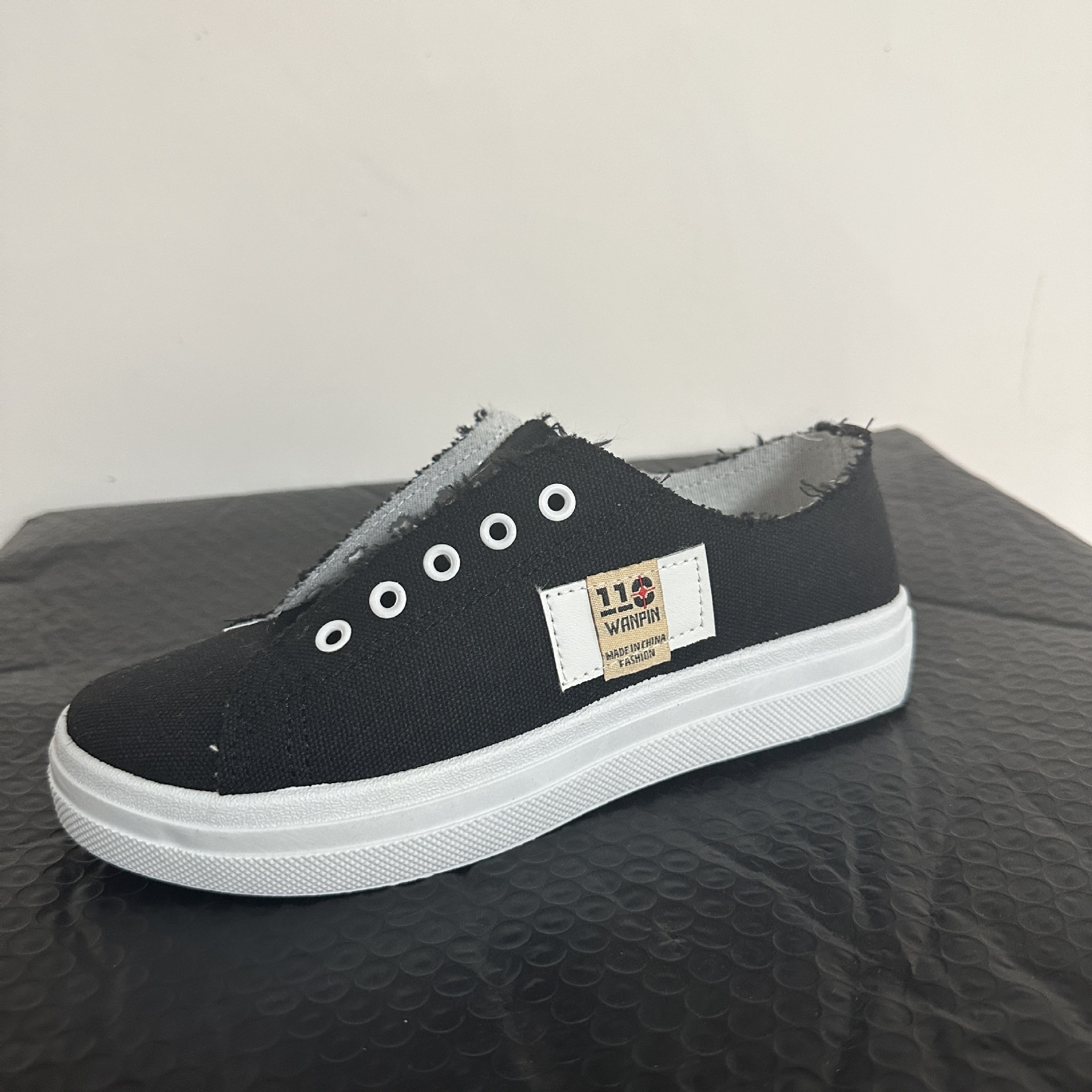 2025 Summer New Designer Women's Casual Student Korean Edition Sports Interior Flat Shoes Fashion Sports Shoes Trendy Casual Shoes