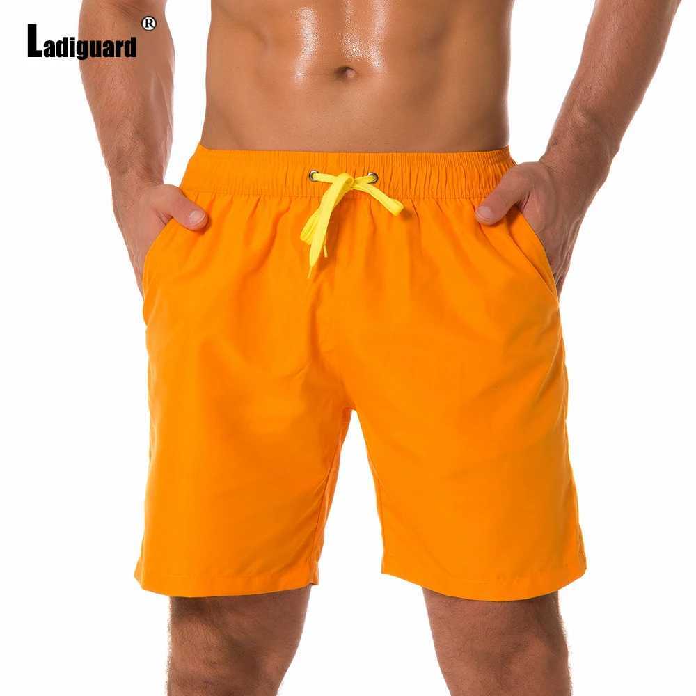 Ladiguard Plus size Men Leisure Flamingo Print Shorts 2022 Summer New Sexy Drawstring Shorts Male Casual Pocket Beach Half PantsT250304
