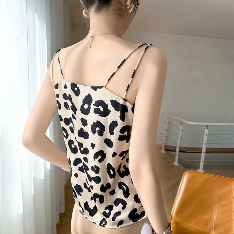 Design Western-style Niche Silk Women's V-neck ral Print with Suit Satin High-end Vest Camisole Womens Tops