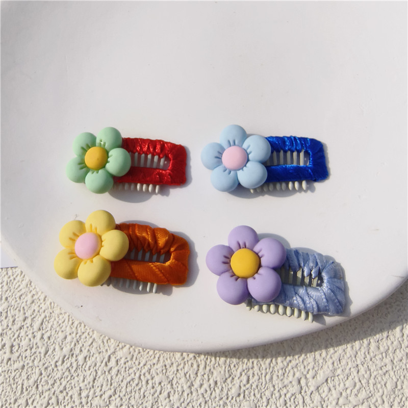 Colorful Flowers Dog Hairpin Fashion Comb Hair Clips for Small Dogs Cute Puppy Cat Headwear Dog Grooming Hair Accessories