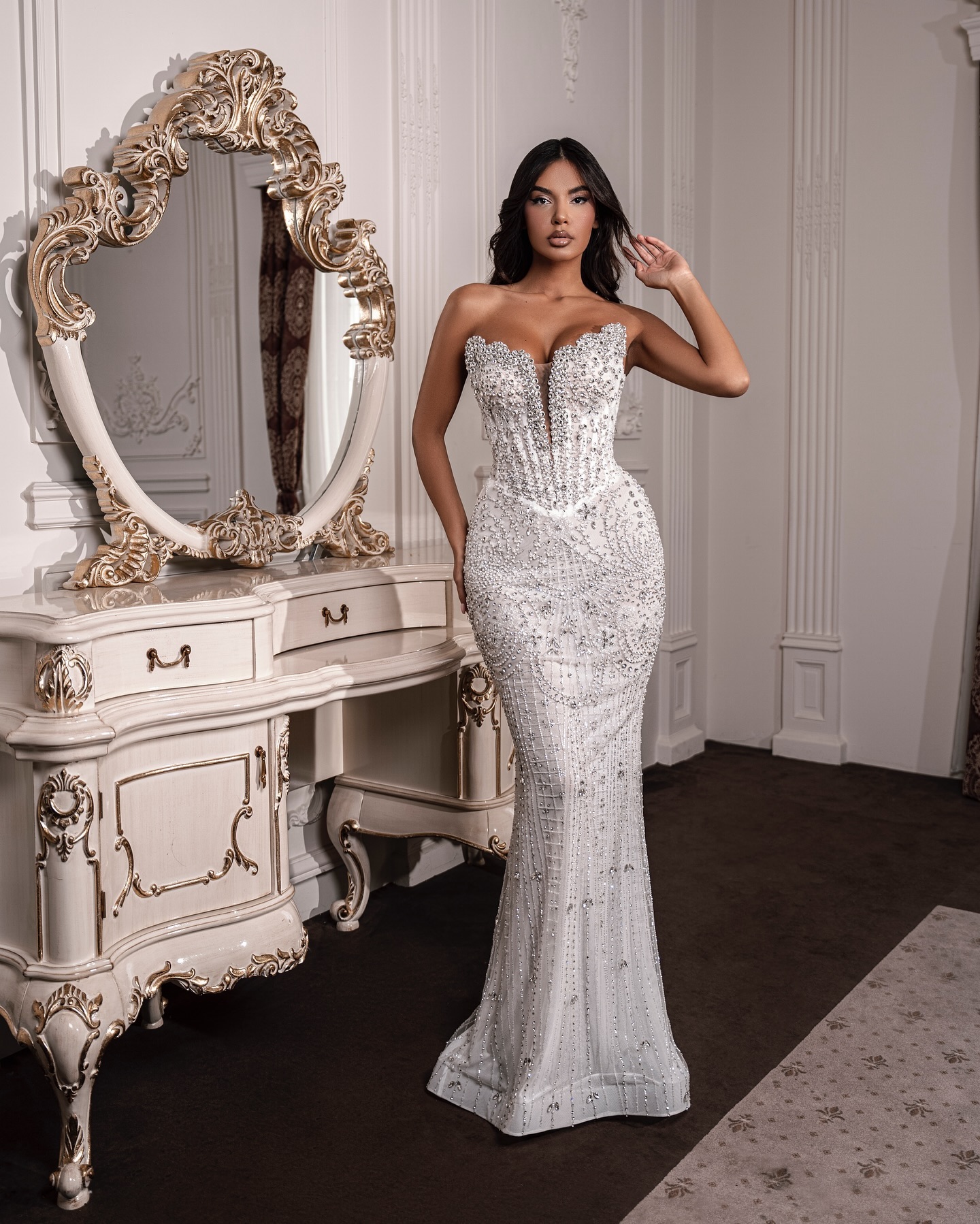 Exquisite Crystal Wedding Dresses Strapless Pearls Bridal Gowns with Cape Mermaid Beading Rhinestone Customized Sweep Train Bride Dress Vestidos De No