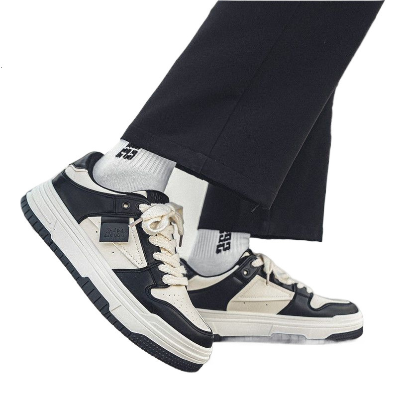 2025 Spring And Autumn New White Shoes Male Designer Shoes Thick Bottom Casual Korean Edition Fashion Student Sneakers Couple Same Style Board Shoes