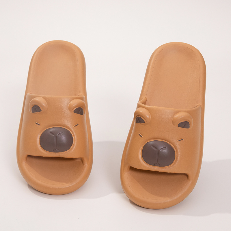 Children's women's summer EVA slippers, parent-child family of three, big couple, fashionable and cute capybara, men's outdoor wear, de