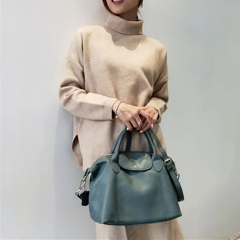 Genuine leather womens retro shoulder bag soft handbag cross body highquality classic black 250303