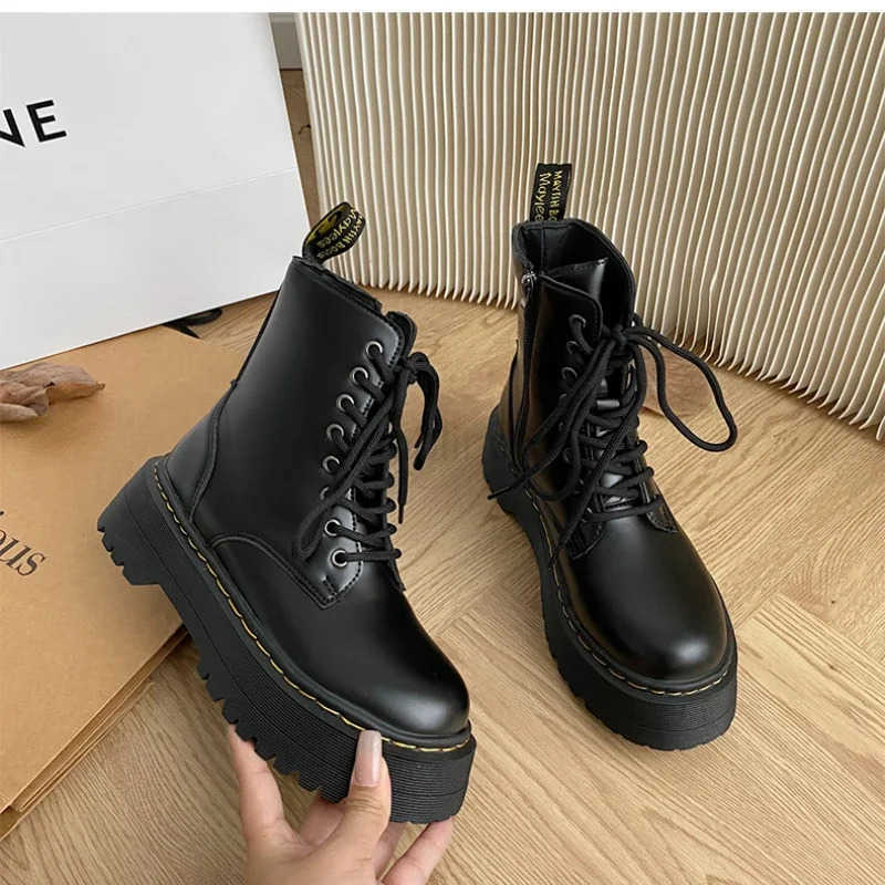 Minimalist Lace-up Cbat Wen Boots 5Cm Chunky Heel Platform Wen Boots British Style Thick Sole Increase Height Casual Boots Z250304