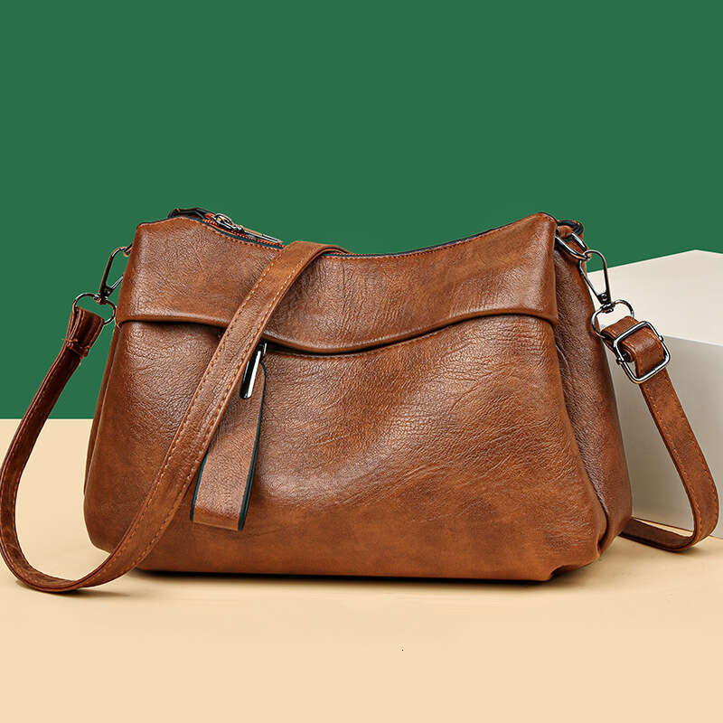 Large Capacity Soft Leather Women's Crossbody New Mom Bag, Simple And Versatile Shoulder Bags