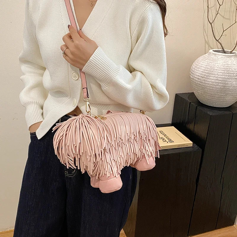 Highend PU Unique Dog Shape Shoulder Bags Personality Super Cool High Quality Tassel Womens Crossbody Bags 2024 Fashion 250218