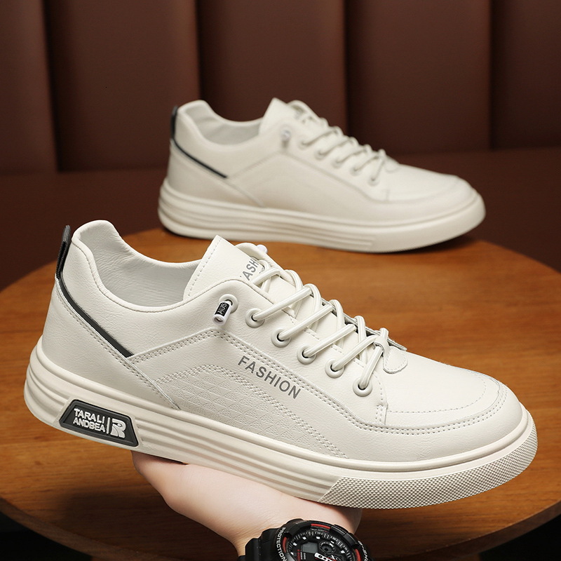 Summer Designer s New Breathable White Shoes 2025S Men s Trendy Versatile Low Top Leather Soft Bottom Outdoor Sports And Leisure Fashion Board Shoes