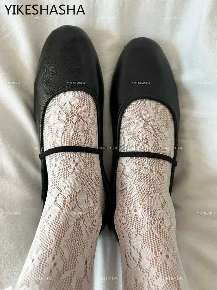 2024 Womens Flats Shoes From Shallow Slip Womens Soft Sole Ballet Shoes Ladies Casual Designers Outdoor Ballerina Shoe Y250303
