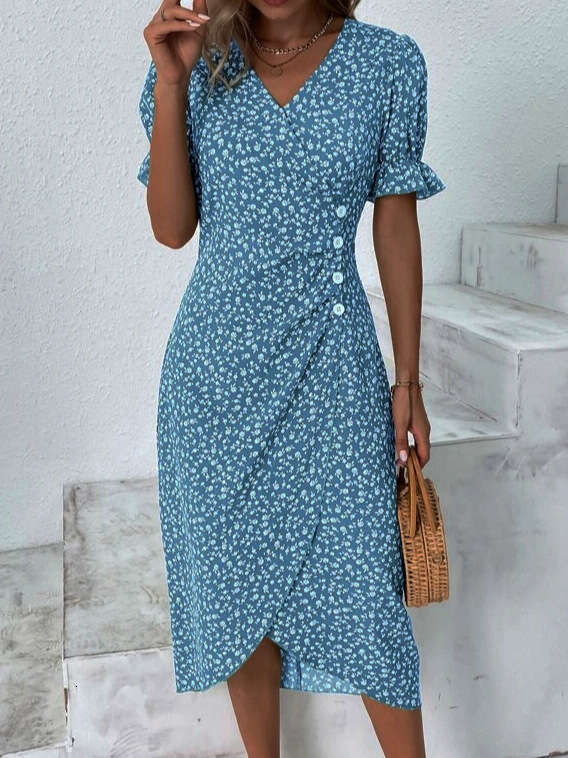 A large number of hot selg summer styles, geometric collage bubble sleeves, irregular hem dresses, 2025 new casual and versatile fashionable clothing