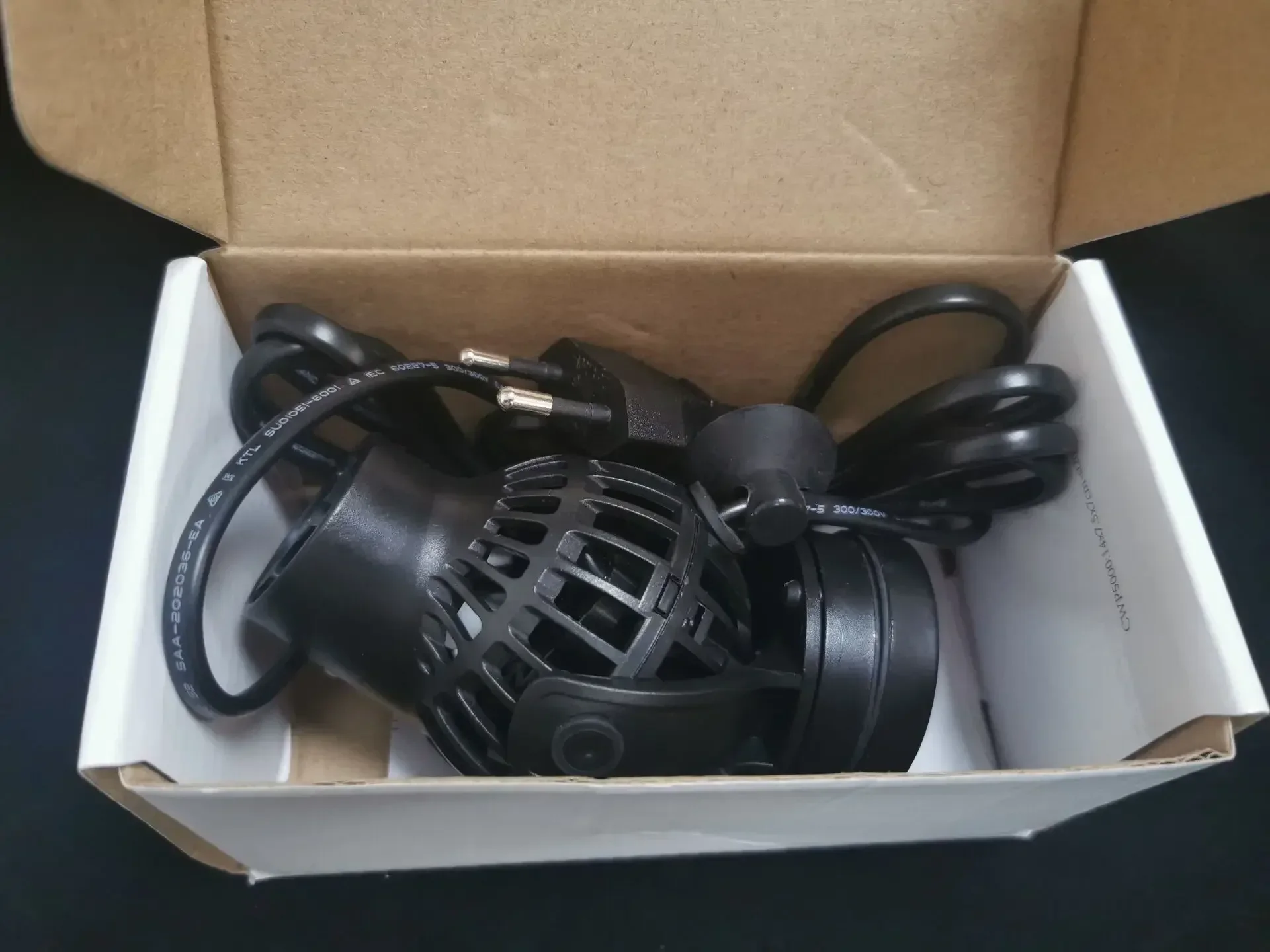 Jebao Circulation Aquarium Fish Tank Marine Wave Pump 220v 50hz Wavemaker CWP-5000 New 500-5000L/H