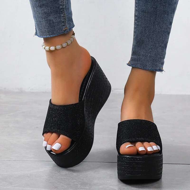 New Sandals 2025 Summer Women Slippers Wedges Platform Beach Flip ps Trend High Heels Ladies Shoes Pumps Thick Slides Mujer