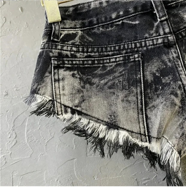 2025 Summer Low Waist Light Grey Broken Edge A-line Pants Korean Womens Personalized Ripped Denim Shorts 250303