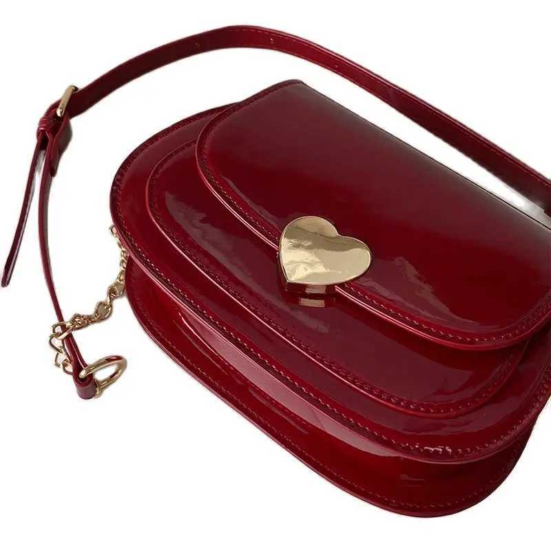 Wine Red PU Love Crossbody Bag 2023 New Ladies Lacquer Leather Shiny Magnetic Buckle Shoulder Bag Exquisite Handbag Trend Z250303