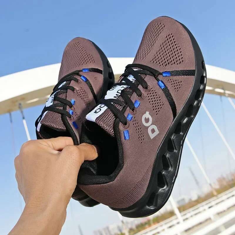 Summer Hot Seller: Fashionable Cushioned w ith Breathable Sports Design,Fashionable Lace up Running Sh oes for women