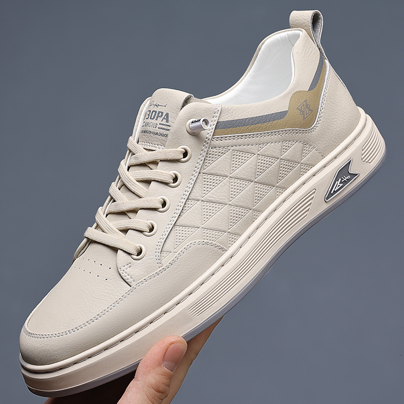 White 2025 Summer New Designer Shoes Leather Soft Sole Kick Korean Version Fashionable Versatile Casual Sports Shoes Fashionable Youth Board Shoes
