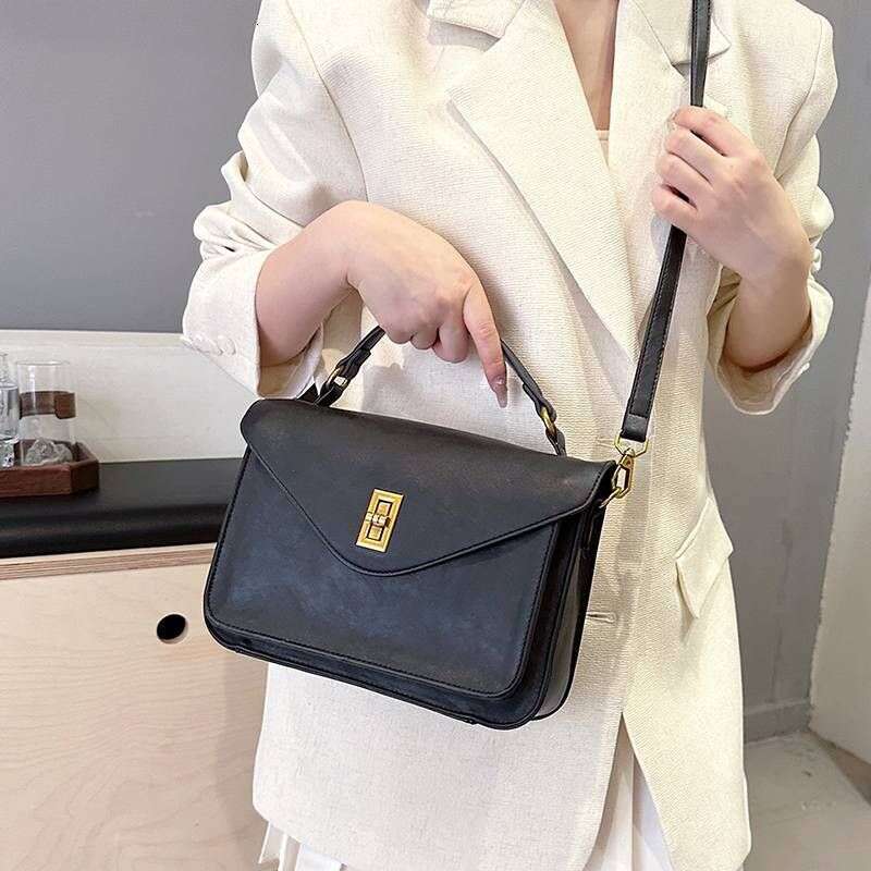Women's Bags High-end leather women's bag, shoulder and crossbody bag for daily commuting