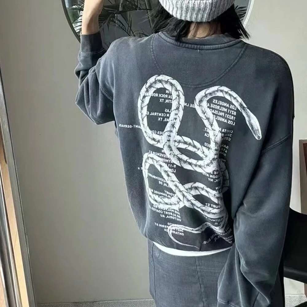 Letter Graphic Print Sweatshirt Women O-Neck Long Sleeve Female Pullover Vintage Casual Lady Top 2025