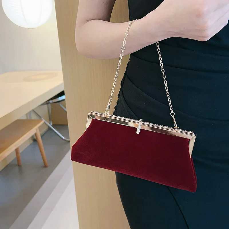 Elegant Red Velvet Womens Evening Bag Fashion Temperature Small Clutch Handbag Wedding Party Chain Shoulder Bag Z250303