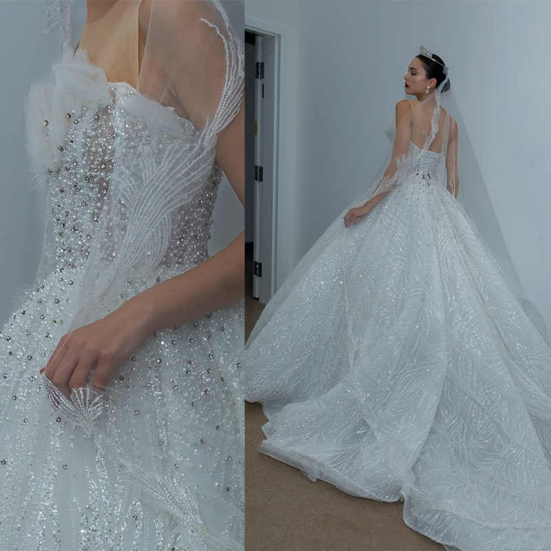Graceful Wedding Dresses Ball Gown Lace Crystal Appliques Beads with Bling Sequins Floor-Length Court Gown Customized Bridal Gowns Vestidos De Novia