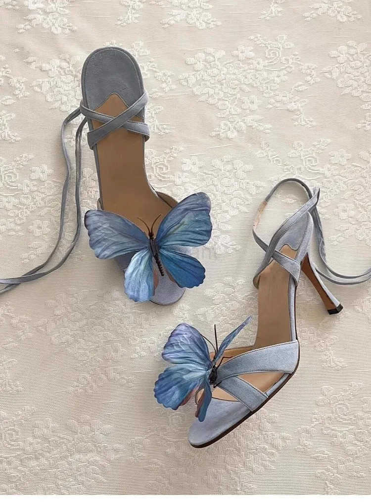 Niche 3D Flower Sandals for Wen 2024 New Summer French Fine Heel Sexy Open toed High H Z250304