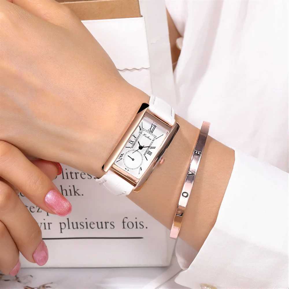 2023 New Fashion Thin Belt Womens Rectangular Quartz Leisure Roman Scale WomensXJ250304
