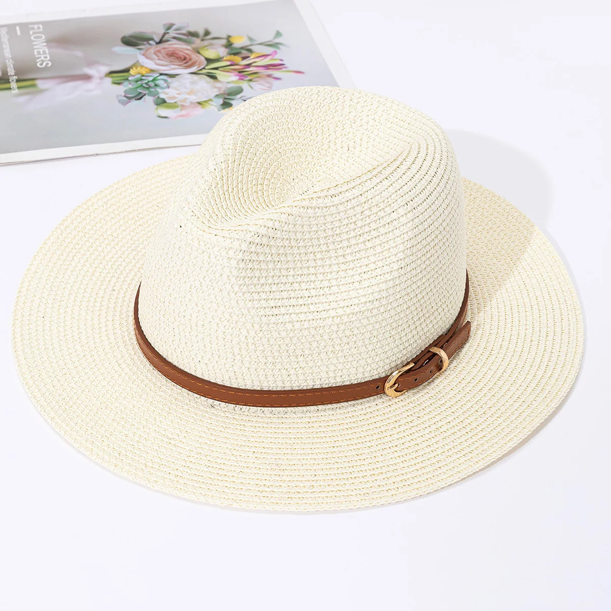 Panama straw hat female jazz top hat men and womens spring and summer straw woven fashionable sun protection and sunshade hat 250227