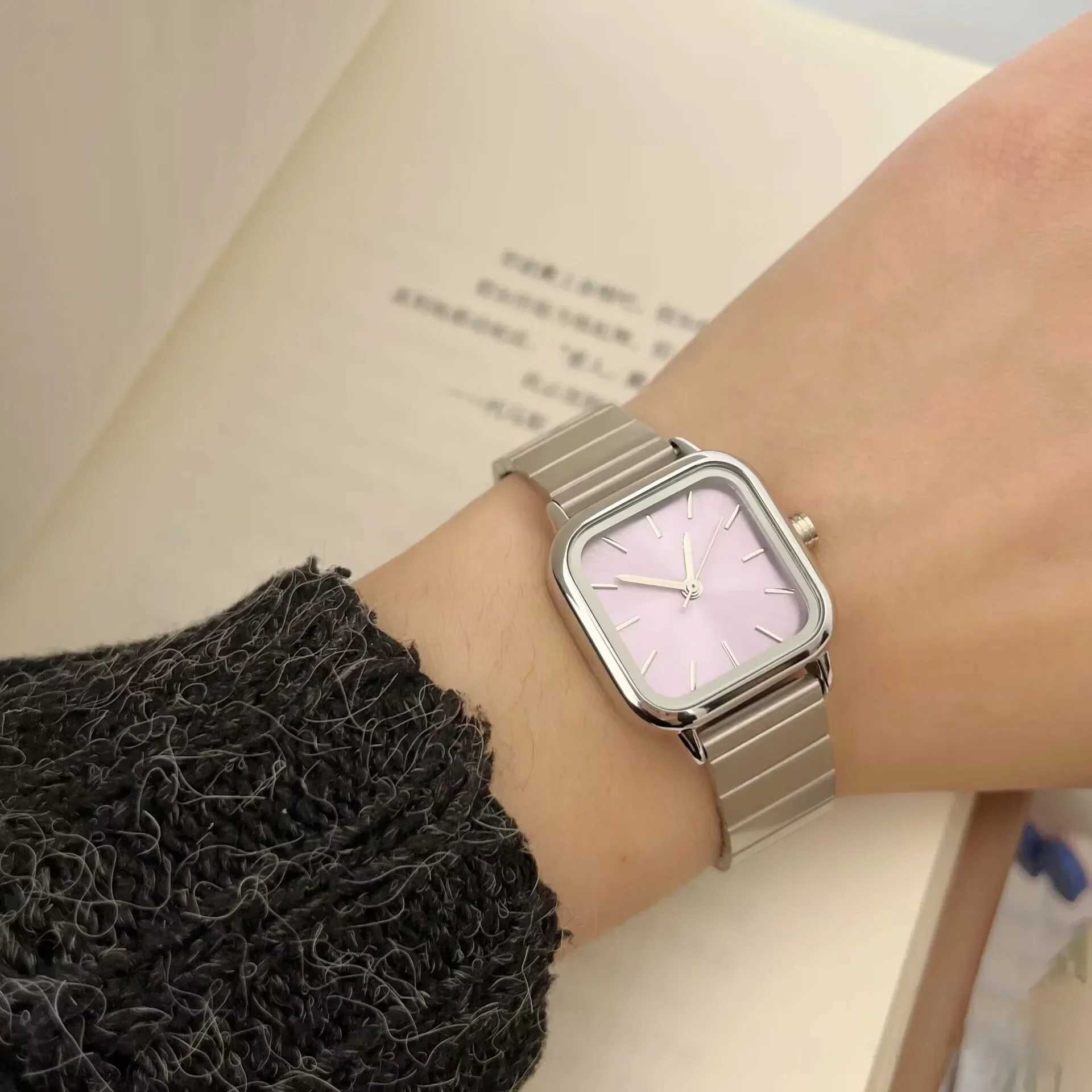 Fashion Versatile Womens Quartz Korean Minimalist Student Bamboo Joint Steel Band Quartz Clock Wristbands GiftXJ250304