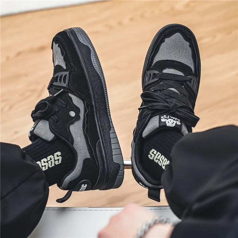 Mens Skateboard Shoes Autumn Korean Version Trend Casual Sports Shoes Army Green Lace up Canvas Shoes Fashion Sneakers 250228
