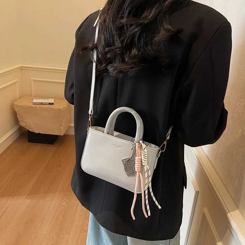 Trendy Solid Color PU 2025 High Quality Womens Handbag Versatile Zipper Lightweight Fashionable Single Shoulder Crossbody Bag Y250303